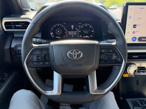 Certified 2025 Toyota Tacoma Limited AWD/4WD image 12