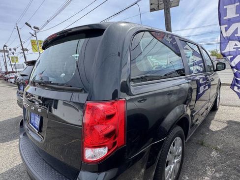 Used 2014 Dodge Grand Caravan American Value Package FWD image 6