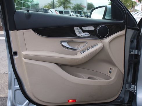 Certified 2022 Mercedes-Benz GLC 300 w/ Premium Package Lite image 10