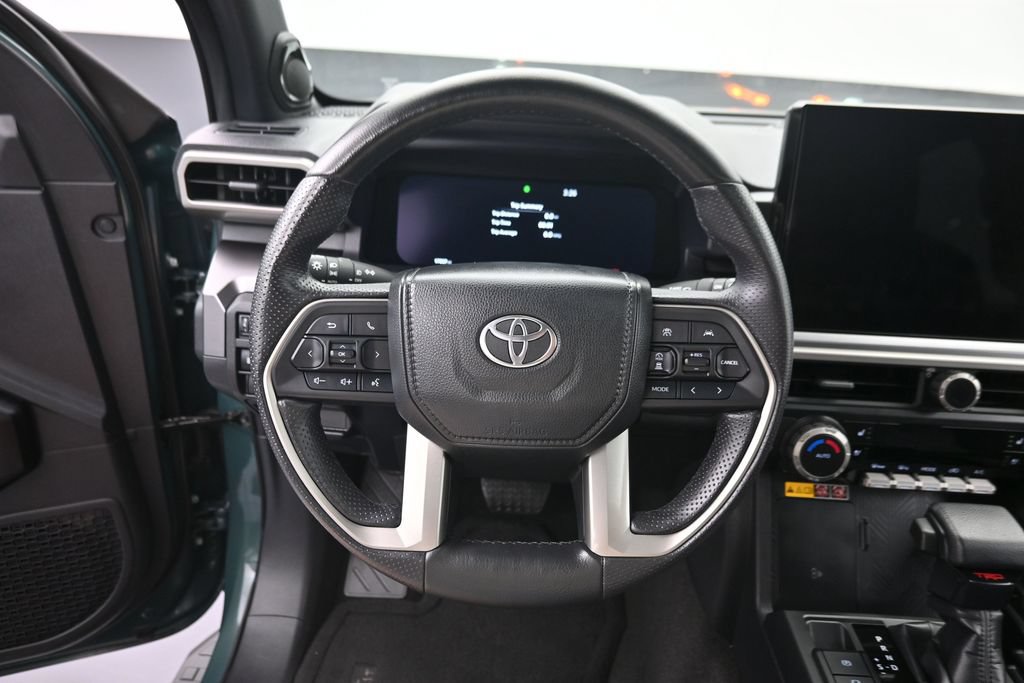 Used 2025 Toyota 4Runner TRD Off-Road Premium w/ Tow Technology Package AWD/4WD image 24