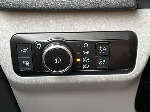 Used 2023 Ford Escape SE w/ PHEV Premium Package image 22