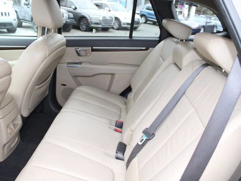 Used 2011 Hyundai Santa Fe Limited image 19