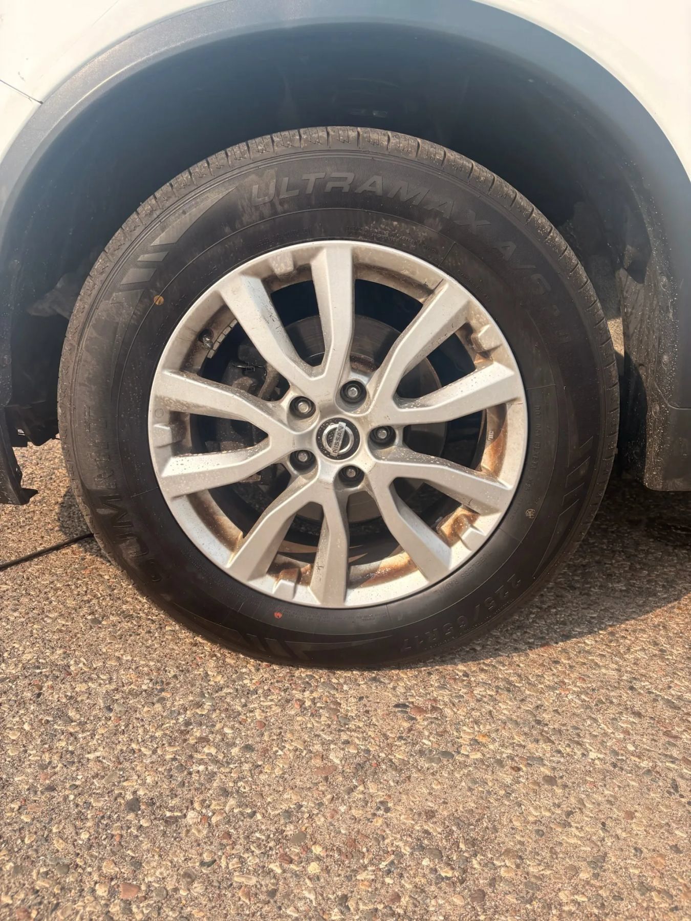 Used 2017 Nissan Rogue SV FWD image 9