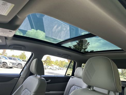 New 2026 Volkswagen Atlas SEL Premium R-Line image 21