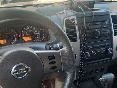 Used 2012 Nissan Frontier SV image 6