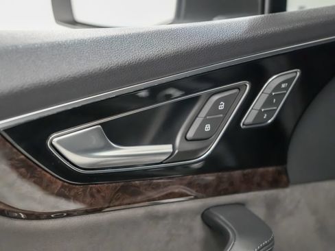 Used 2019 Audi Q7 3.0T Prestige w/ Prestige Package AWD/4WD image 22