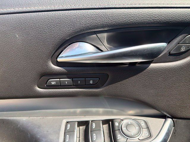 Used 2020 Cadillac XT4 Premium Luxury FWD image 10