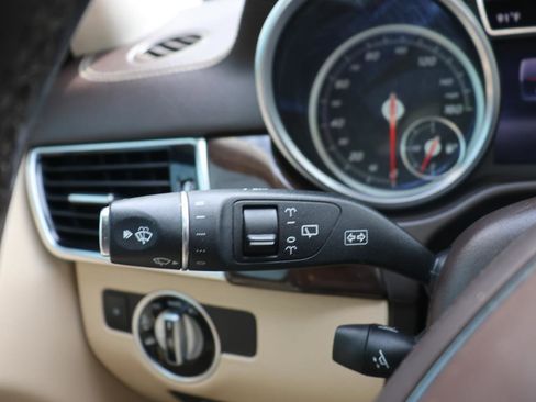 Used 2017 Mercedes-Benz GLS 450 450 4MATIC w/ Premium Package image 26