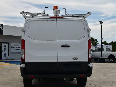 Used 2015 Ford Transit 250 130 Low Roof RWD image 6