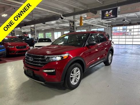 Used 2022 Ford Explorer XLT w/ Equipment Group 202A AWD/4WD image 1