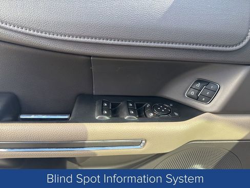 Used 2020 Ford Expedition XLT w/ Equipment Group 202A image 10