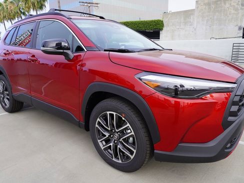 New 2026 Toyota Corolla Cross XLE image 3