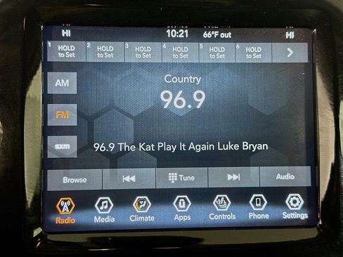 Used 2021 Jeep Cherokee Limited image 21