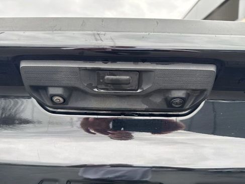 Used 2022 Chevrolet Silverado 1500 LTZ image 41