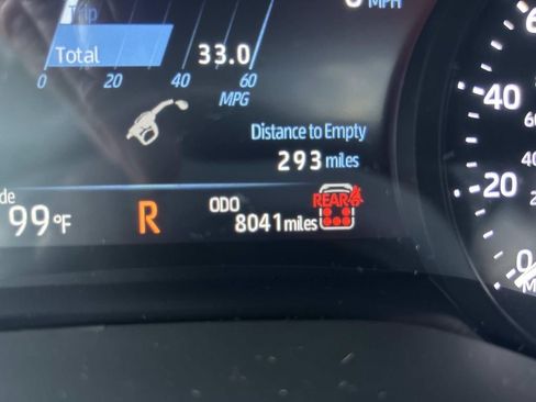 Used 2025 Toyota Sienna XLE w/ XLE Plus Package image 22