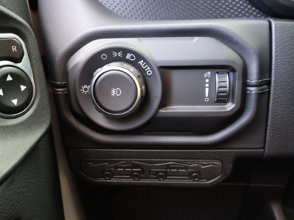 Used 2026 Jeep Wrangler Unlimited Rubicon AWD/4WD image 30