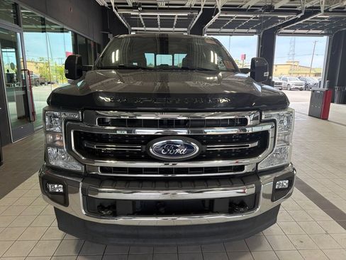 Used 2022 Ford F250 Lariat w/ FX4 Off-Road Package AWD/4WD image 2