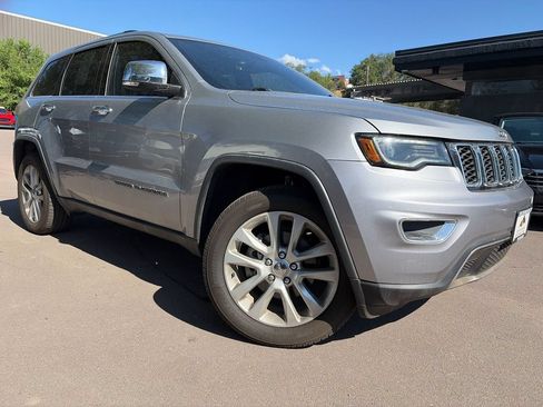 Used 2017 Jeep Grand Cherokee Limited w/ Luxury Group II RWD image 11