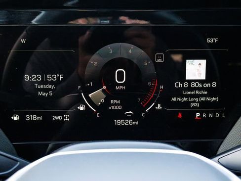 Used 2025 GMC Yukon XL Denali AWD/4WD image 19