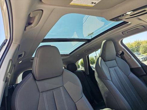 Certified 2025 Audi Q5 Premium w/ Premium Plus AWD/4WD image 3