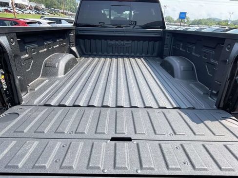 Certified 2026 GMC Sierra 2500 Denali Ultimate AWD/4WD image 11