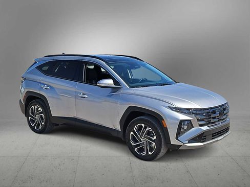 Certified 2025 Hyundai Tucson Limited image 2