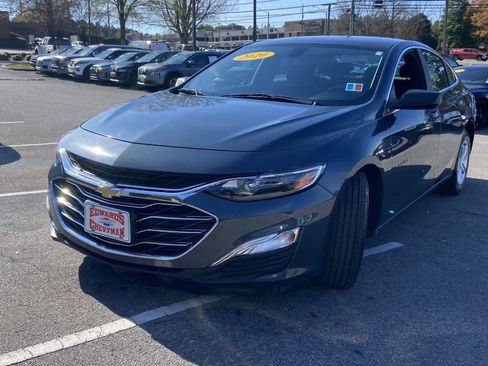 Used 2020 Chevrolet Malibu LS image 24
