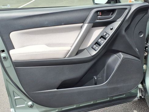 Used 2015 Subaru Forester 2.5i w/ Alloy Wheel Package image 22