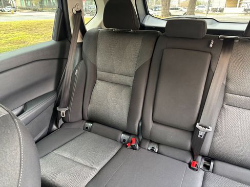 Used 2025 Nissan Rogue SV image 34