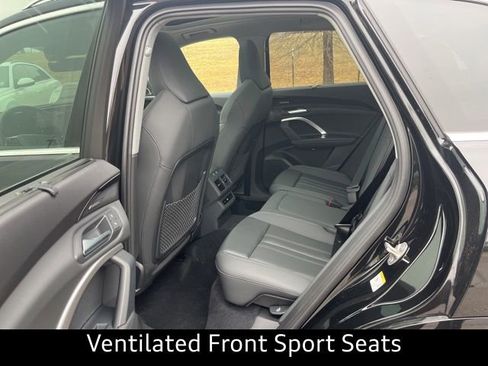 New 2025 Audi Q5 Prestige image 24