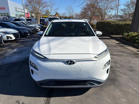 Used 2021 Hyundai Kona Limited image 2