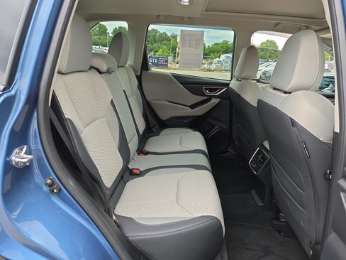Used 2023 Subaru Forester Premium AWD/4WD image 14