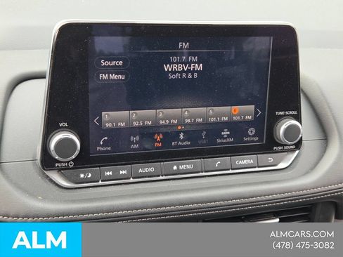 Used 2025 Nissan Rogue SV FWD image 21