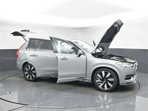 Used 2025 Volvo XC90 T8 Ultra image 54
