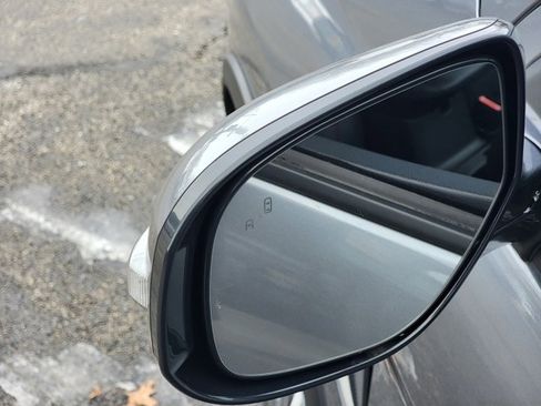 Used 2024 Mitsubishi Outlander Sport SE image 16