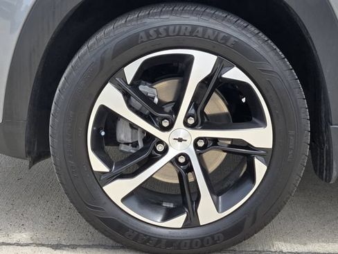 Used 2026 Chevrolet Trax RS w/ Driver Confidence Package FWD image 11