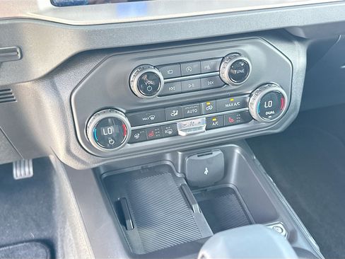 New 2026 Ford Bronco Outer Banks AWD/4WD image 11