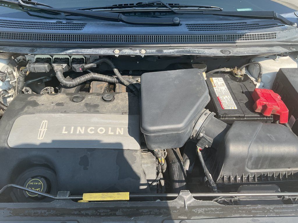 Used 2014 Lincoln MKX FWD w/ Equipment Group 102A image 36