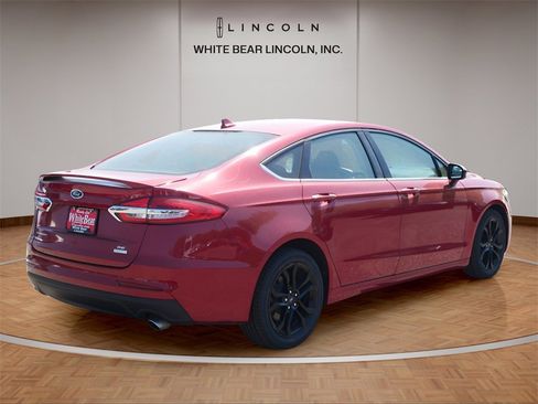 Used 2020 Ford Fusion SE w/ Equipment Group 151A image 5