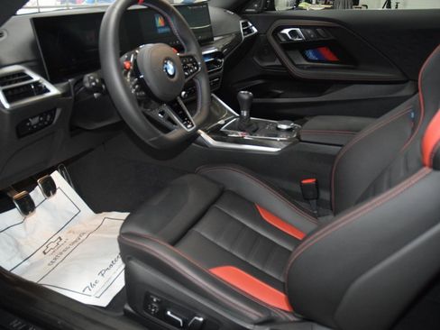 Used 2025 BMW M2 Base w/ Lighting Package image 40