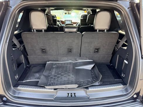 Certified 2021 Lincoln Navigator Reserve AWD/4WD image 29