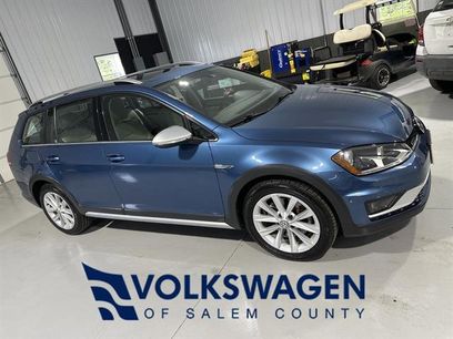 Used 2017 Volkswagen Golf SE
