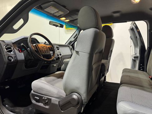 Used 2012 Ford F250 XLT w/ XLT Interior Pkg AWD/4WD image 14