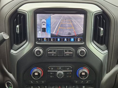 Used 2020 Chevrolet Silverado 1500 LTZ w/ LTZ Premium Package image 18