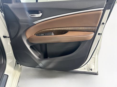 Used 2017 Acura MDX Sport Hybrid w/ Advance Pkg image 36