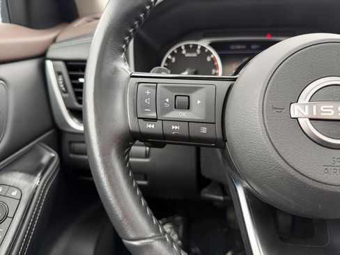 Used 2023 Nissan Rogue SV w/ SV Premium B Package AWD/4WD image 15
