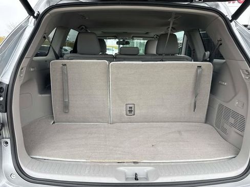 Used 2015 Toyota Highlander XLE image 11