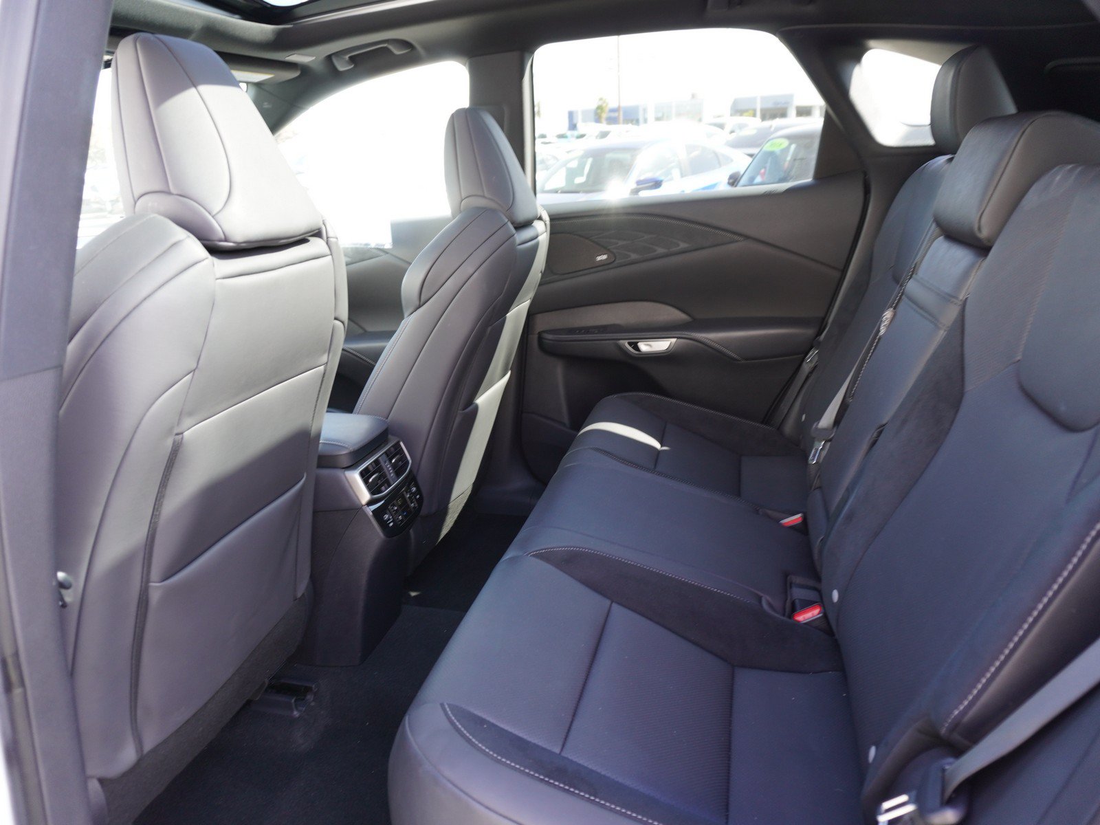 Used 2024 Lexus RX 500h F Sport w/ Convenience Package AWD/4WD image 15