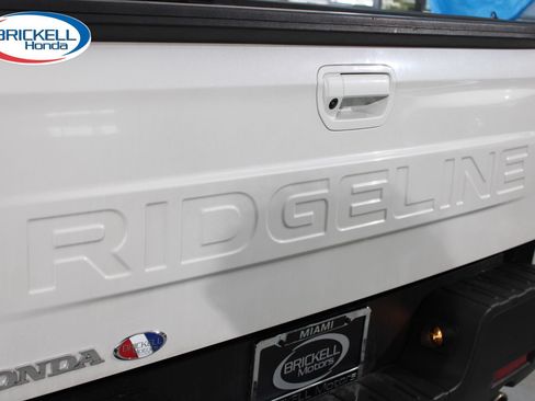 Used 2025 Honda Ridgeline RTL image 13