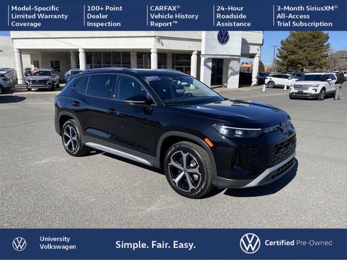 Certified 2025 Volkswagen Tiguan SE w/ Panoramic Sunroof Package image 1